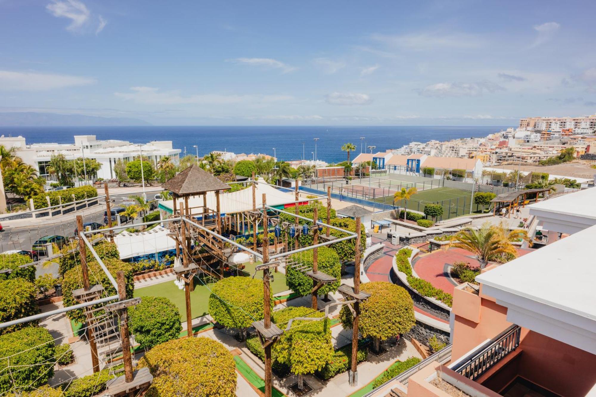 Landmar Costa Los Gigantes Family Resort Puerto de Santiago  Exterior photo